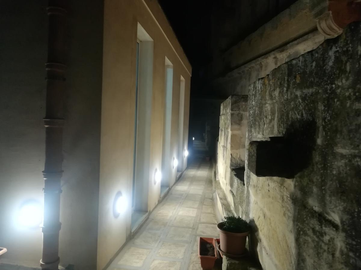 Dimora Dell'Artista Bed & Breakfast Lecce Eksteriør bilde