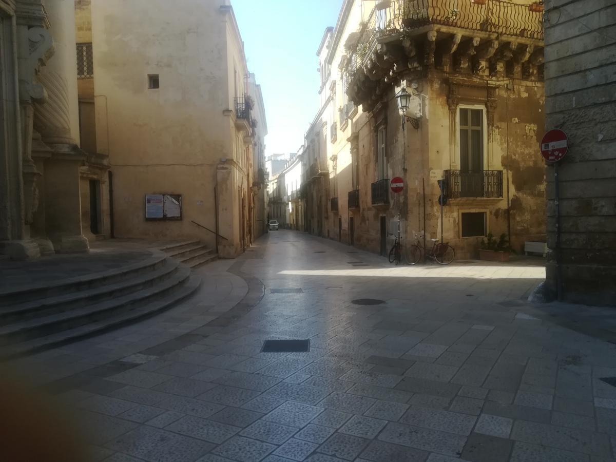 Dimora Dell'Artista Bed & Breakfast Lecce Eksteriør bilde