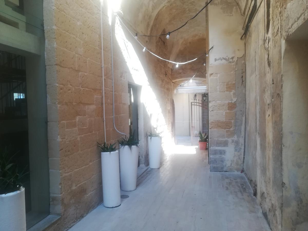 Dimora Dell'Artista Bed & Breakfast Lecce Eksteriør bilde
