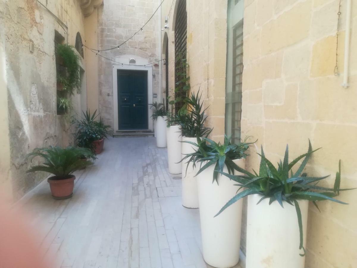 Dimora Dell'Artista Bed & Breakfast Lecce Eksteriør bilde