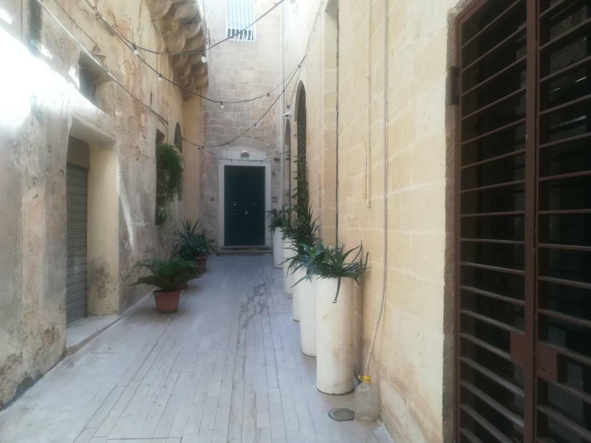 Dimora Dell'Artista Bed & Breakfast Lecce Eksteriør bilde